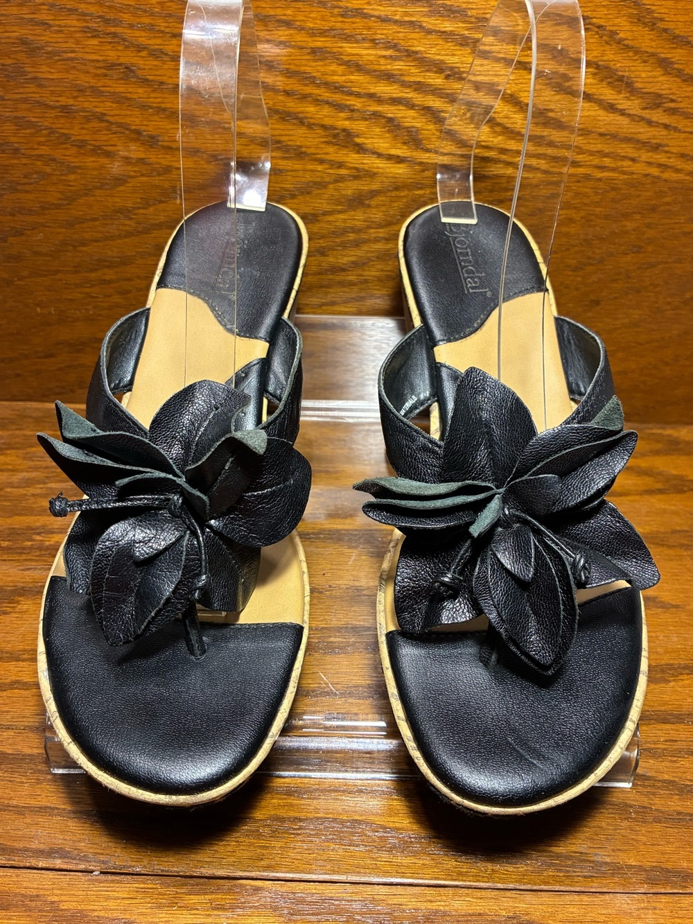 Bjorndal Floral Applique Black Leather Cork Platform Heel Thong Sandals Size 9